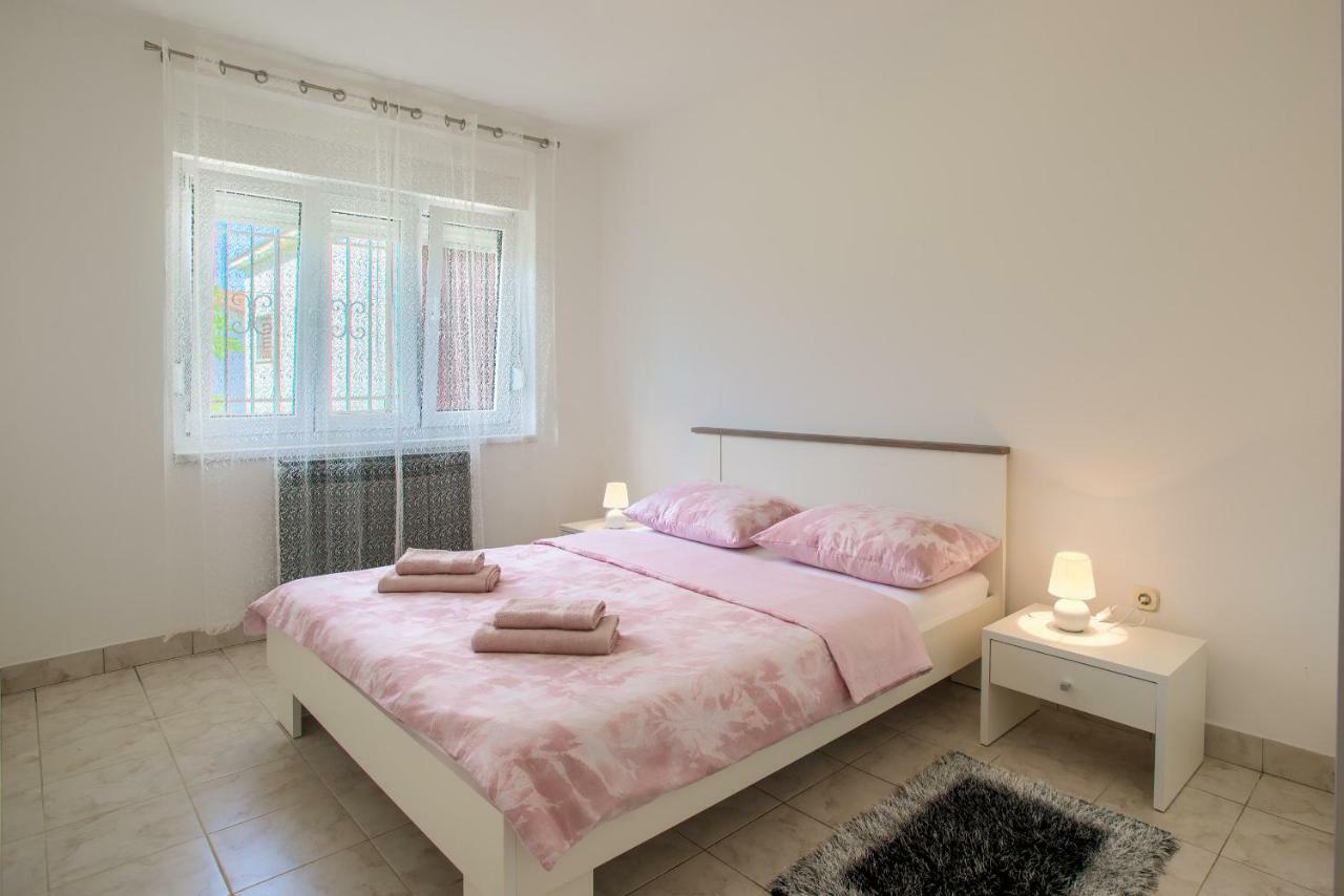 Apartman Paola Pula Exterior photo