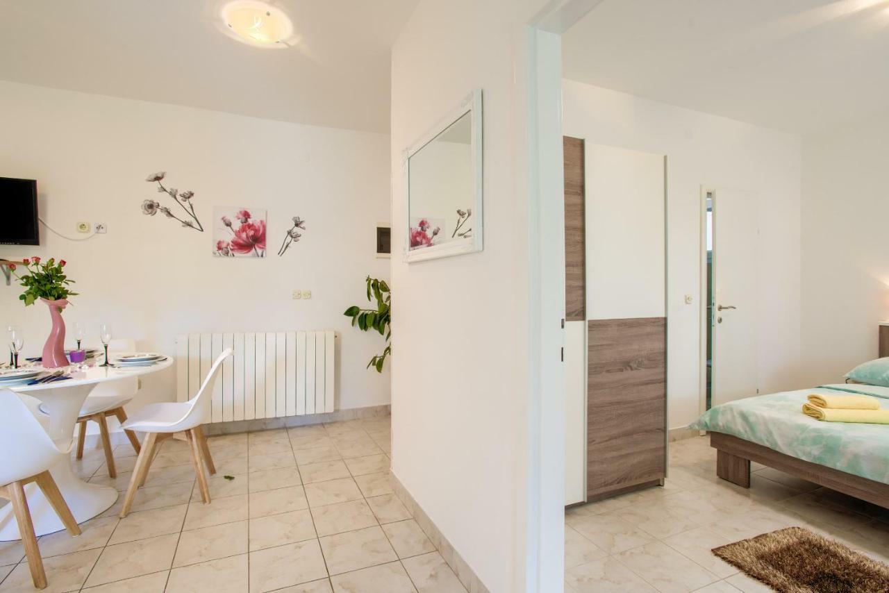 Apartman Paola Pula Exterior photo